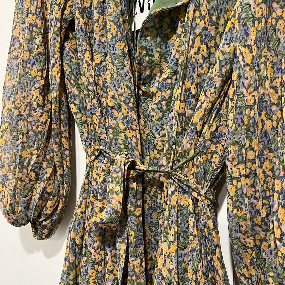 Zara- Printed Pleated mini dress - Picture 5 of 9